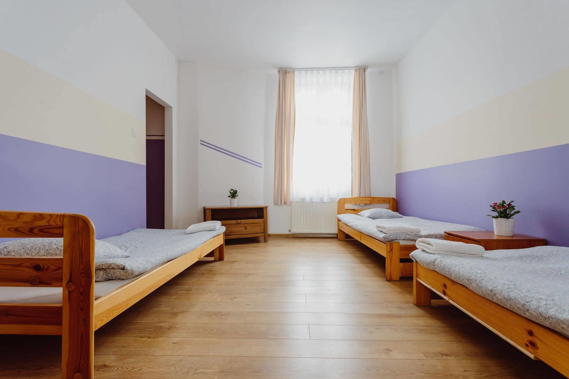 Hostel Tara Cracovia Exterior foto